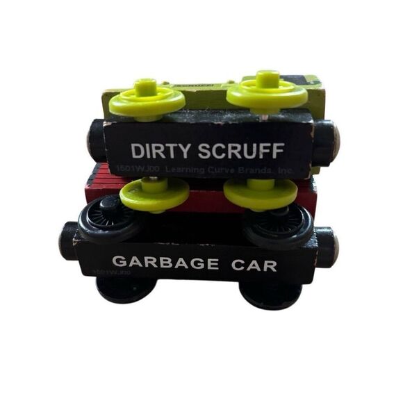 Thomas & Friends Wooden Railroad Dirty Scruff & Garbage Car - Picture 8 of 8